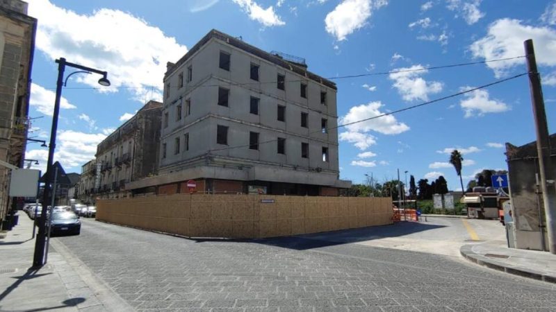 Al via i lavori dell’ex albergo scuola di via Umberto 200-206