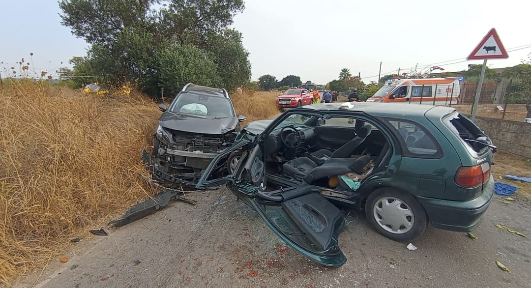 Caltagirone, incidente mortale sulla Sp 34 : un morto e un ferito – Foto