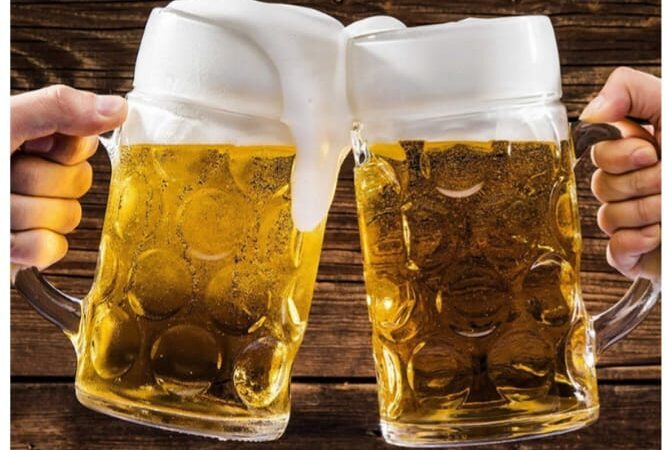 BIRRA O VINO? LE ISTRUZIONI PER STARE BENE A TAVOLA.