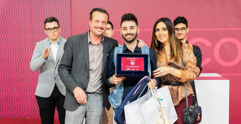 Per il giovane barman canicattinese Michele Intravaia il terzo posto a Rimini ai Campionati italiani 2025 di Latte Art, le congratulazioni del Sindaco Paolo Amenta e di tutta la città di Canicattini Bagni